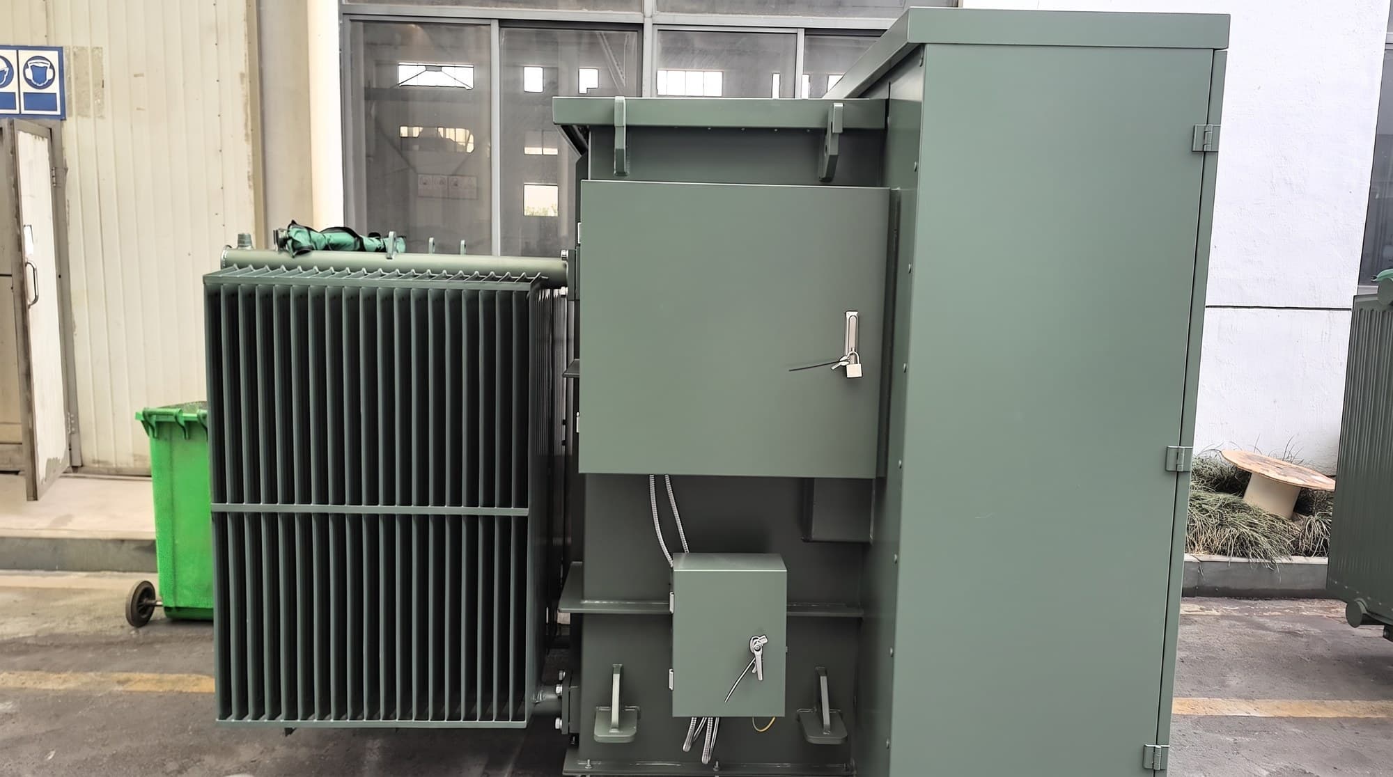 Three-Phase Padmount Transformers